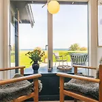Panoramic Retreat In Borgnaes *