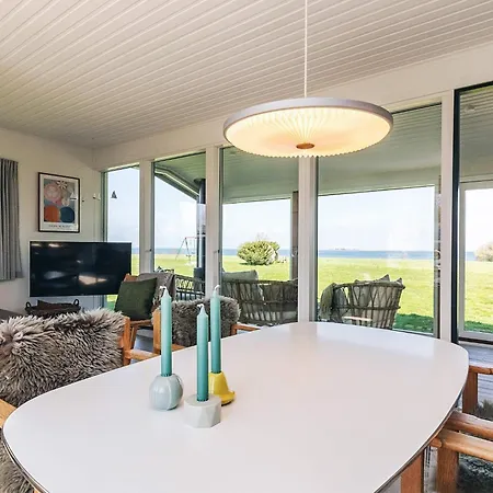 Panoramic Retreat In Borgnaes